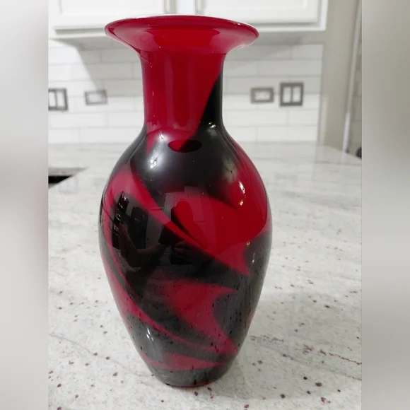 Vintage 1950s Murano Hand-Blown Red & Black Art Glass Vase – 9.5
